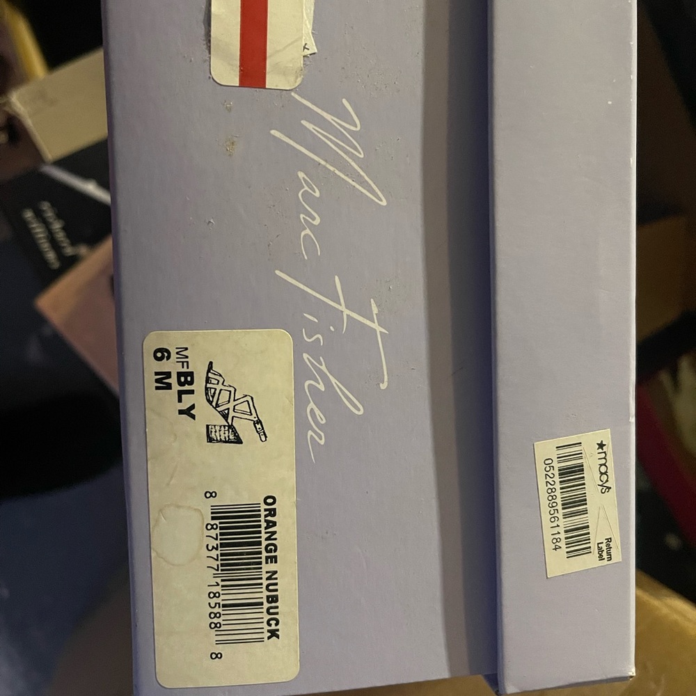 Brand new orange size 6 women’s shoe